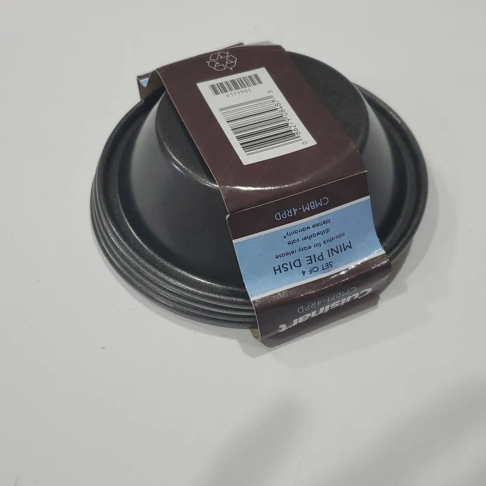Cuisinart 4-piece Mini‎ Round Pie Dish Set new
